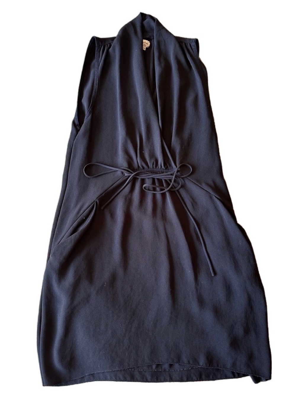 Aritzia Wilfred Black Sleeveless Wrap Tie Skirt